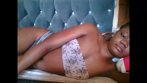 LOYCE online show from November 10, 2025, 8:02 am