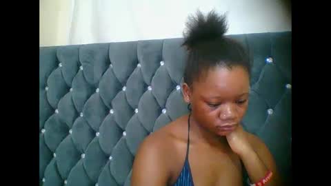 LOYCE online show from December 20, 2025, 2:51 am