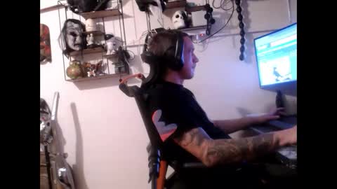 hotkinkytat online show from March 8, 2025, 7:31 pm