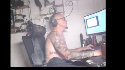 Snapshot of hotkinkytat chatting on April 8, 2026, 9:59 pm hotkinkytat online show from April 8, 2026, 9:59 pm
