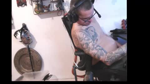 Snapshot of hotkinkytat chatting on April 27, 2026, 7:50 am hotkinkytat online show from April 27, 2026, 7:50 am