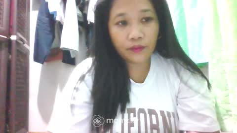 hotlavender online show from March 1, 2025, 3:32 am