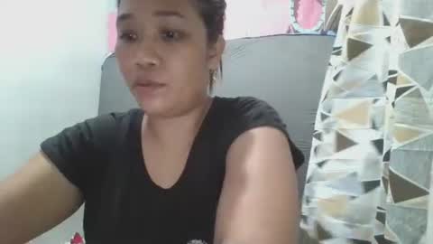 hotlavender online show from June 4, 2026, 2:50 am