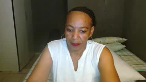 hotlilya online show from March 22, 2026, 4:43 pm