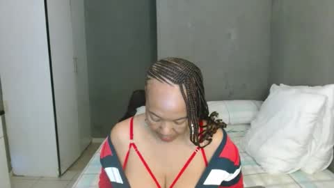 hotlilya online show from June 5, 2026, 9:04 am
