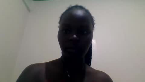 hotlina01 online show from January 16, 2026, 4:11 pm