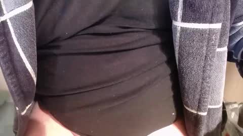 Snapshot of hotlux_54 chatting on December 9, 2024, 9:39 am hotlux_54 online show from December 9, 2024, 9:39 am