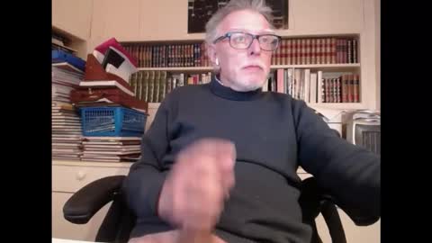 Snapshot of hotlux_54 chatting on November 13, 2025, 2:49 pm hotlux_54 online show from November 13, 2025, 2:49 pm