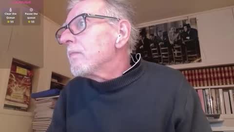 hotlux_54 online show from January 17, 2026, 5:49 pm