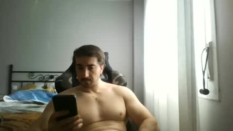 Snapshot of hotman_40_ chatting on February 19, 2025, 3:27 pm hotman_40_ online show from February 19, 2025, 3:27 pm