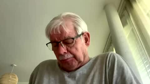 hotmassage50 online show from March 7, 2025, 9:40 am