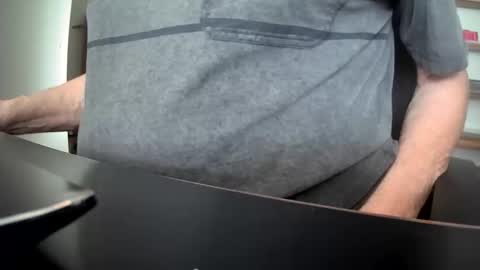 hotmassage50 online show from May 18, 2026, 10:54 am