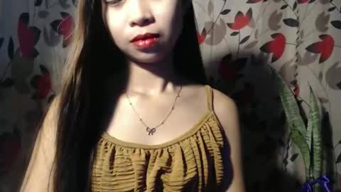 hotmom_gia online show from April 28, 2026, 1:38 pm