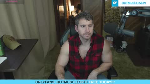 Snapshot of hotmuscles6t9 chatting on February 4, 2026, 11:42 pm hotmuscles6t9 online show from February 4, 2026, 11:42 pm