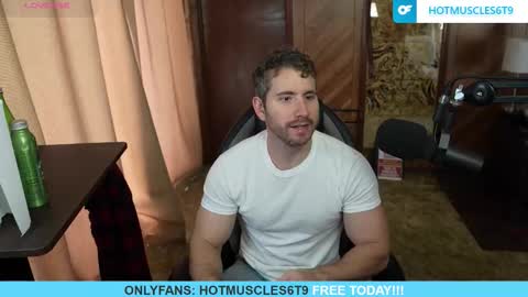 Snapshot of hotmuscles6t9 chatting on February 13, 2026, 5:31 pm hotmuscles6t9 online show from February 13, 2026, 5:31 pm
