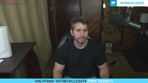 Snapshot of hotmuscles6t9 chatting on February 15, 2026, 12:18 am hotmuscles6t9 online show from February 15, 2026, 12:18 am