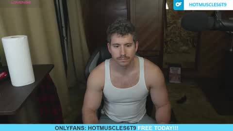 Snapshot of hotmuscles6t9 chatting on February 16, 2026, 12:12 pm hotmuscles6t9 online show from February 16, 2026, 12:12 pm
