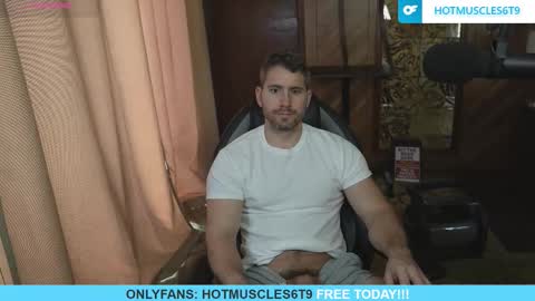 Snapshot of hotmuscles6t9 chatting on March 11, 2026, 4:24 pm hotmuscles6t9 online show from March 11, 2026, 4:24 pm