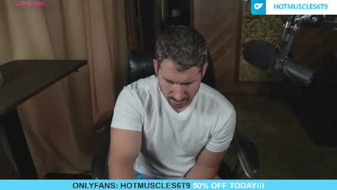 Snapshot of hotmuscles6t9 chatting on July 4, 2026, 12:17 am hotmuscles6t9 online show from July 4, 2026, 12:17 am