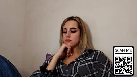 hotmusex online show from December 5, 2025, 12:36 pm