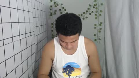 Snapshot of hotnielkhalifa chatting on September 24, 2025, 1:47 pm neilkhalifa online show from September 24, 2025, 1:47 pm