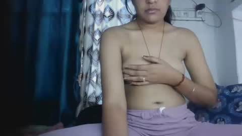 lola online show from April 12, 2026, 2:05 am