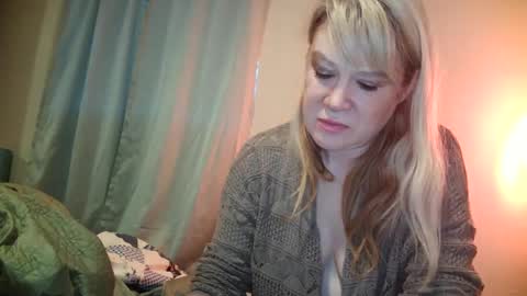 hotpepperose online show from March 6, 2025, 1:57 pm