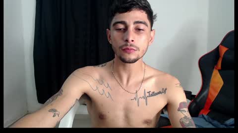 Snapshot of hotsteel420 chatting on January 7, 2025, 1:17 am hotsteel420 online show from January 7, 2025, 1:17 am