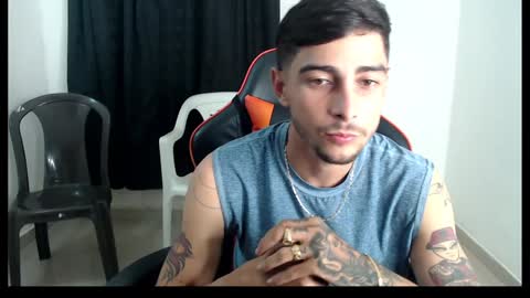 Snapshot of hotsteel420 chatting on January 8, 2025, 1:11 am hotsteel420 online show from January 8, 2025, 1:11 am