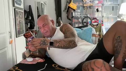 hotstuff775616 online show from November 1, 2025, 5:31 am