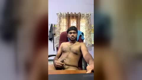 Snapshot of hottamilguy01 chatting on July 2, 2026, 6:52 am hottamilguy01 online show from July 2, 2026, 6:52 am