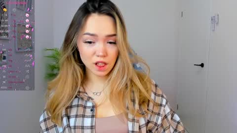 hello Im Eva online show from January 8, 2025, 2:14 am