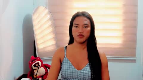 Maxine online show from December 21, 2025, 6:53 am