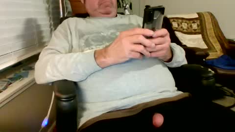 Hottop 1981 online show from February 11, 2025, 2:14 am