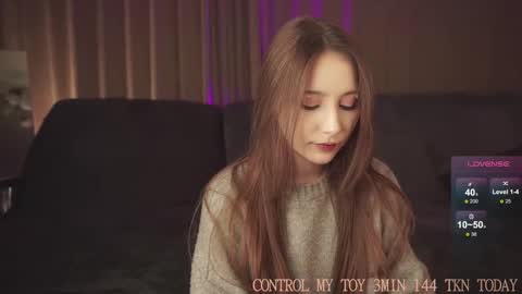 hottpeachh online show from November 15, 2025, 4:47 pm