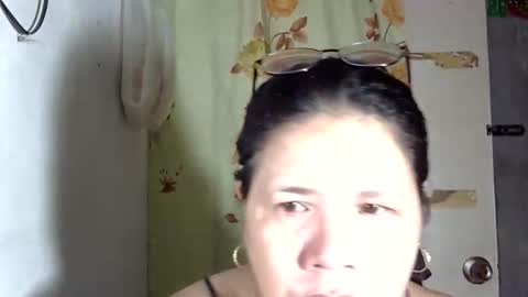 hottycrissy4u online show from May 11, 2026, 7:11 pm