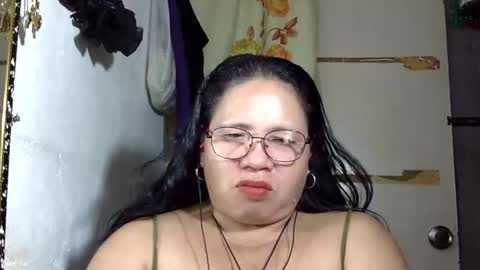 hottycrissy4u online show from June 2, 2026, 1:24 pm