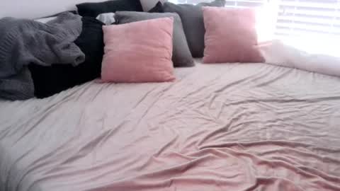 hotwife9 online show from January 5, 2025, 7:28 pm