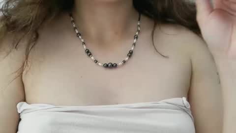 Hotwixx online show from May 2, 2026, 12:10 pm