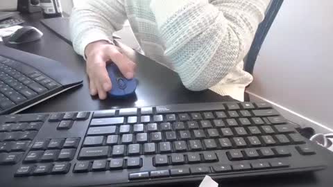 hoverday online show from March 2, 2026, 8:04 pm