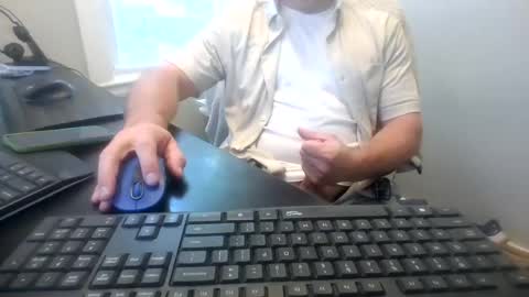 Snapshot of hoverday chatting on June 14, 2026, 1:57 pm hoverday online show from June 14, 2026, 1:57 pm