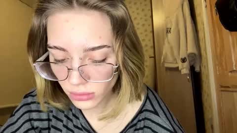 hsiuscherich online show from January 10, 2026, 1:13 pm