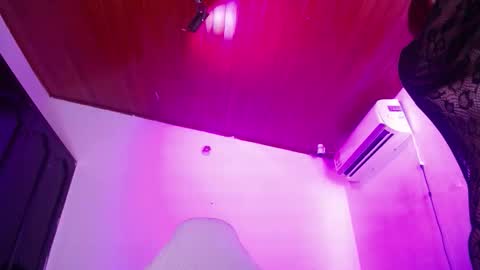 hubena_tgn online show from January 13, 2026, 6:13 pm