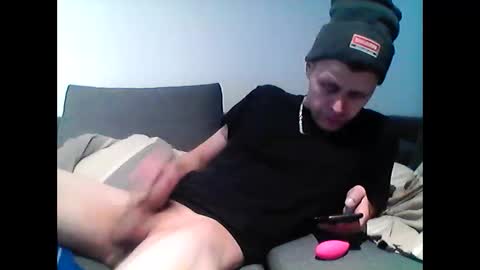 hubikush22 online show from January 3, 2025, 2:30 pm