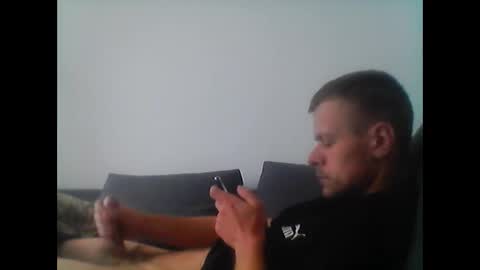 hubikush22 online show from November 1, 2025, 10:06 am