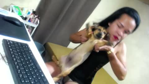 Snapshot of hugcock69_precious chatting on February 14, 2025, 12:36 pm Precious online show from February 14, 2025, 12:36 pm