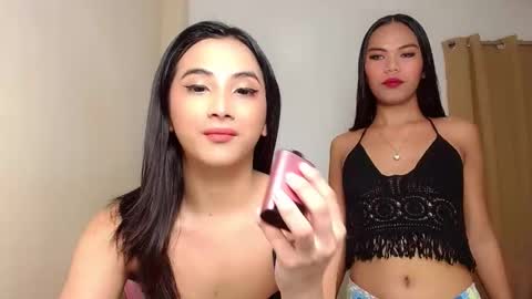 Snapshot of hugeasiancockandrea chatting on December 1, 2024, 5:35 pm drea  online show from December 1, 2024, 5:35 pm