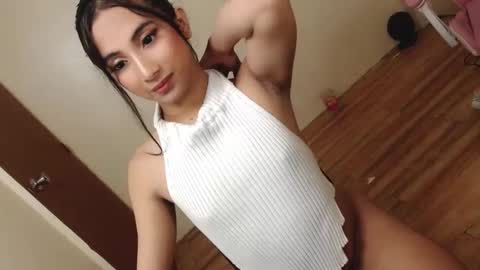 Snapshot of hugeasiancockandrea chatting on December 26, 2024, 1:32 pm drea  online show from December 26, 2024, 1:32 pm