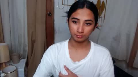 Snapshot of hugeasiancockandrea chatting on October 6, 2025, 10:56 am drea  online show from October 6, 2025, 10:56 am