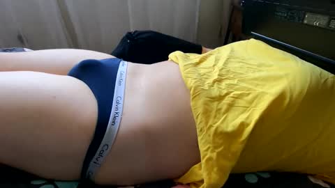 HugeCumshots online show from January 16, 2026, 11:42 pm